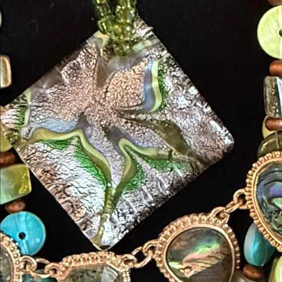 4 Necklaces Green and Gold Multi-Layered Necklace Bundle For Live New Years Eve - Picture 2 of 12